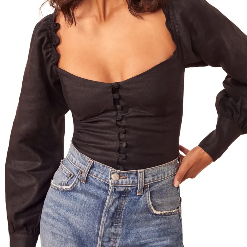 Reformation black hogan top, size 8